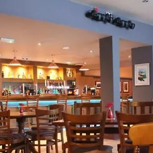 3* Hotel The & Sports Bar